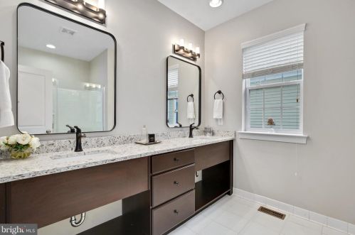 8810 Gunston St, Fulton MD  20759-2308 exterior