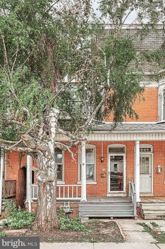 1349 Philadelphia St, York, PA 17403-1230