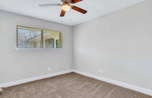 1906 Gross Rd, Dallas TX  75228-4767 exterior