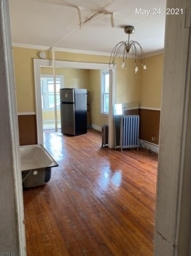 160 Berkshire Pl, Irvington, NJ 07111-3015
