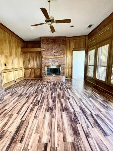 2212 Burgundy Dr, Carrollton TX  75006-4324 exterior