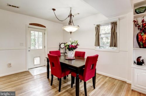 10610 Dunmoor Dr, Silver Spring MD 20901-1518 exterior