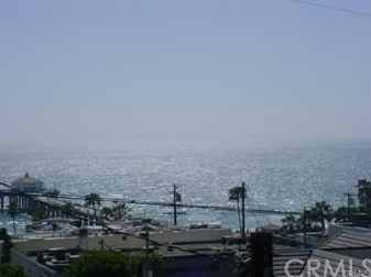 220 11th St, Manhattan Beach, CA 90266-5421