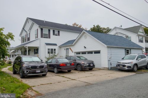 4907 Mariners Dr, Shady Side MD 20764-9752 exterior