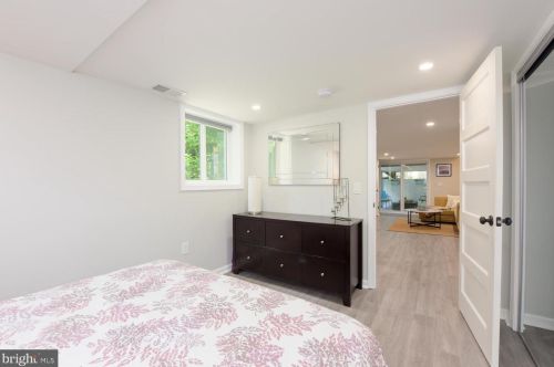 7418 Cedar Ave, Silver Spring MD 20912-4246 exterior