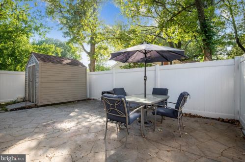 6318 Linden St, Shady Side MD  20764-2910 exterior