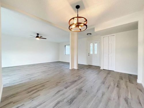 2219 Crockett Dr, Carrollton TX 75006-7753 exterior