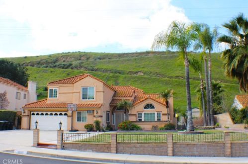 3030 Prado Ln, Colton, CA 92324-9794