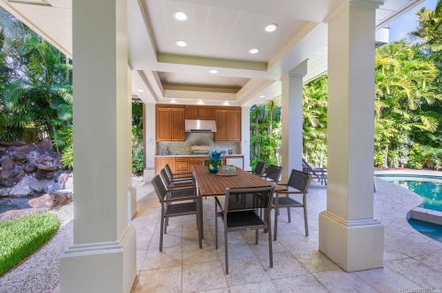 4351 Kahala Ave, Honolulu HI  96816-4853 exterior