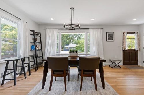 1061 Pinehurst Dr, Smyrna GA  30080-4356 exterior