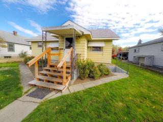 4208 Howard St, Spokane, WA 99205-1138