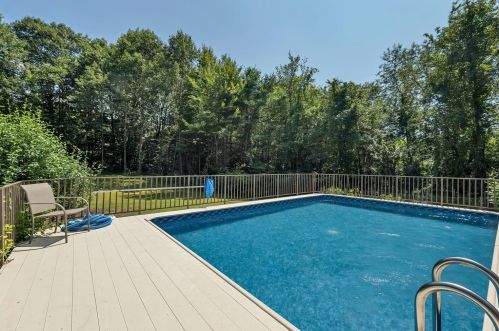 31 Marilyn Dr, Belmont, NH 03220-3024