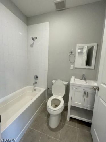 228 Graham Ave, Paterson NJ  07501 exterior