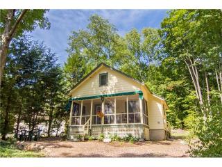 159 Wakefield Blvd, Winsted, CT 06098-2976