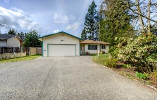 8012 Florida Dr, Everett, WA 98203-6628