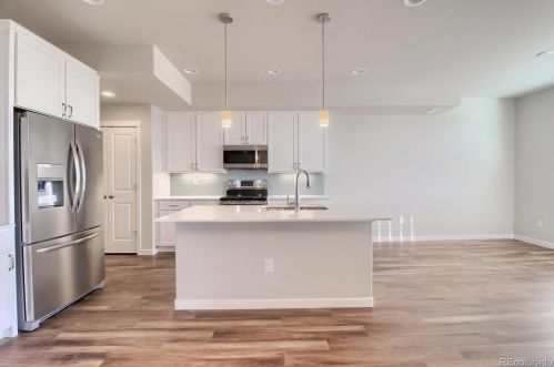 4237 98 Pl, Denver CO 80229-3289 exterior