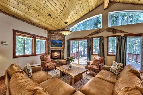 14649 Christie Ln, Truckee CA 96161-7155 exterior