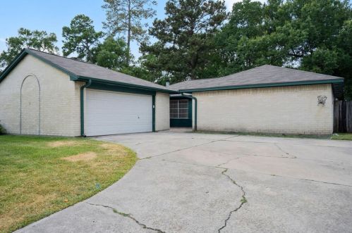16930 Glen Eagle Dr, Conroe TX  77385-3702 exterior
