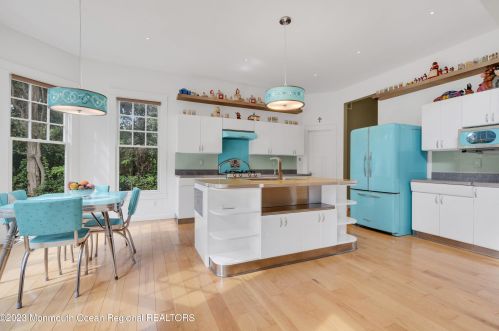 139 Cold Indian Spg Rd, Tinton Falls NJ 07712-3247 exterior