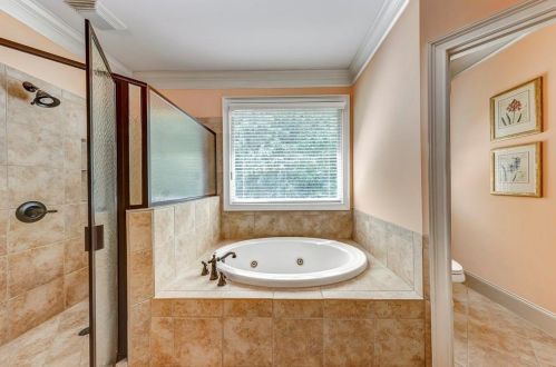 1750 High Trl, Atlanta GA  30339-5617 exterior