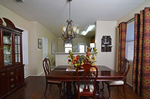 4501 Baskerville Dr, Garland TX 75043-7274 exterior