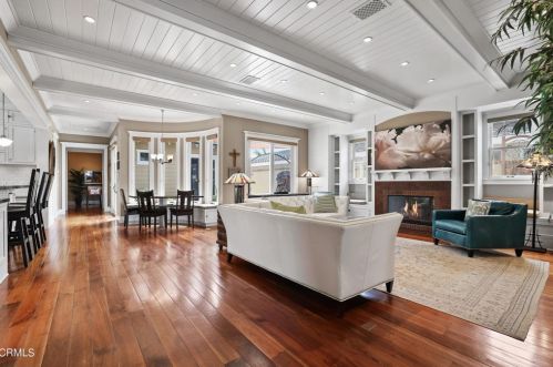 1746 Main St, Huntington Beach CA  92648-2723 exterior