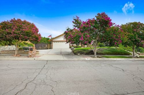 1486 13th Ave, Upland, CA 91786-2412