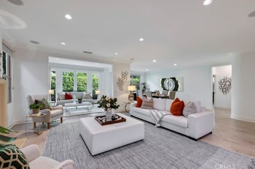 33 Great Lawn, Irvine, CA 92620-3540