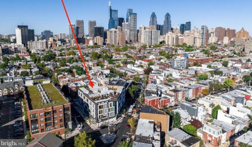 621 24th St, Philadelphia PA  19130-2537 exterior