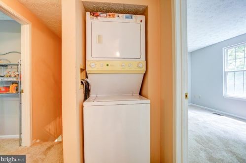 1101 Sandy Hollow Ct, Silver Spring MD 20905-6050 exterior