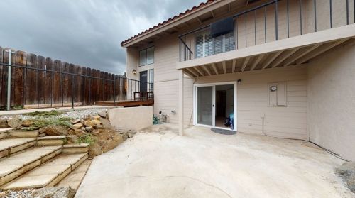 2228 El Capitan Dr, Riverside, CA 92506-4614