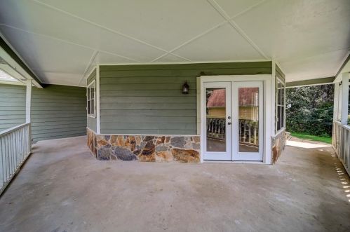 2205 Bear Mountain Dr, Conyers GA  30013-5724 exterior