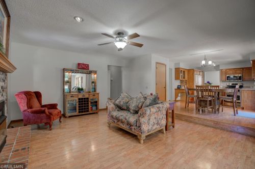 5869 Fernwood St, Saint Paul MN  55126-8405 exterior