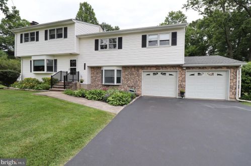 2 Windmere Path, Trenton, NJ 08690-1110