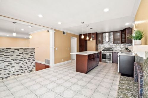 1570 Tedmar Ave, Anaheim CA  92802-1346 exterior