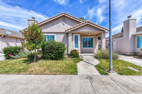 6617 Verandah Ct, Elk Grove, CA 95758-6277
