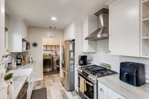 816 Amber Ct, Upland CA 91786-3709 exterior