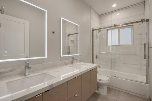 1709 Golden Hills Dr, Milpitas CA 95035-5002 exterior