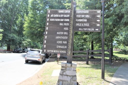 710 Lake Summit Dr, Atlanta GA  30342-1919 exterior