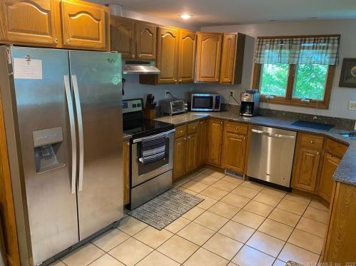 140 Hoerle Blvd, Torrington CT  06790-3243 exterior