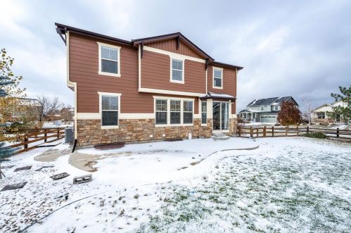 280 Elk Ct, Aurora CO 80016-4104 exterior