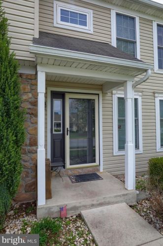 195 Test Rd, York, PA 17404-8624