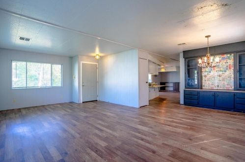 6712 Kate Ln, Citrus Heights, CA 95621-3545