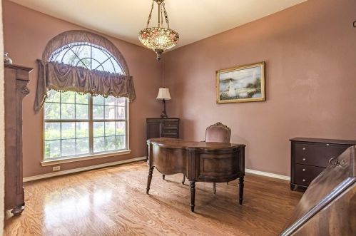 2729 White Rock Dr, Fort Worth TX  76131-2048 exterior