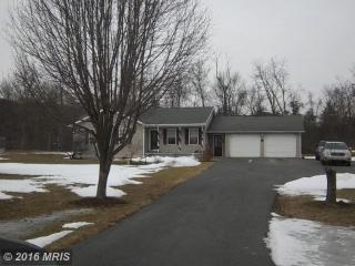 290 Heavenly Dr, Hedgesville, WV 25427-3160