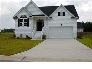 414 Sablewood Dr, Huger, SC 29450-8500