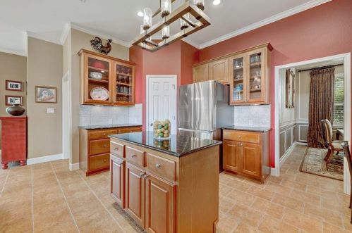 12804 Capella Trl, Austin TX  78732-1934 exterior