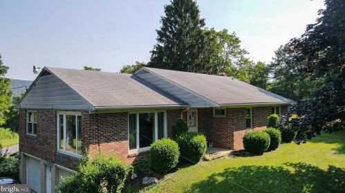 6651 Parkway, Harrisburg, PA 17112-1234
