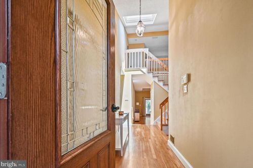 204 Sayre Dr, Princeton NJ  08540-5826 exterior