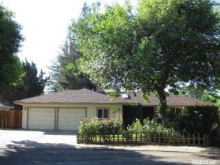 2804 Woodbridge Ct, Modesto, CA 95355-3460